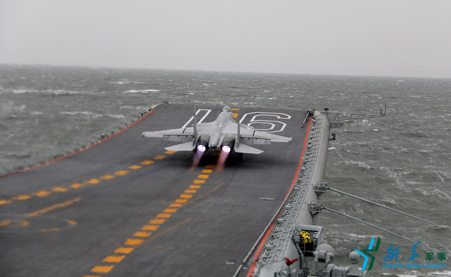 ↑資料圖片：艦載戰斗機起飛瞬間。