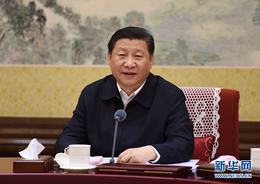 12月28日至29日，中共中央政治局召開專題民主生活會，對照檢查踐行“三嚴三實”情況，討論研究加強黨風廉政建設措施。中共中央總書記習近平主持會議并發表重要講話。新華社記者 李學仁 攝 