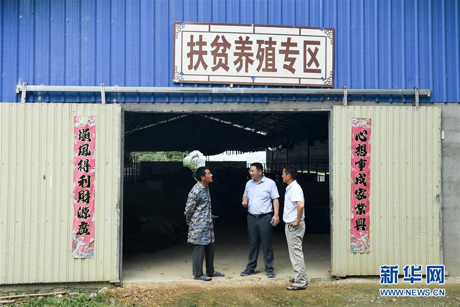 （脫貧攻堅(jiān)·圖文互動(dòng)）（1）“不畏難、不畏煩、不畏苦”——記“80后”扶貧干部李朝陽