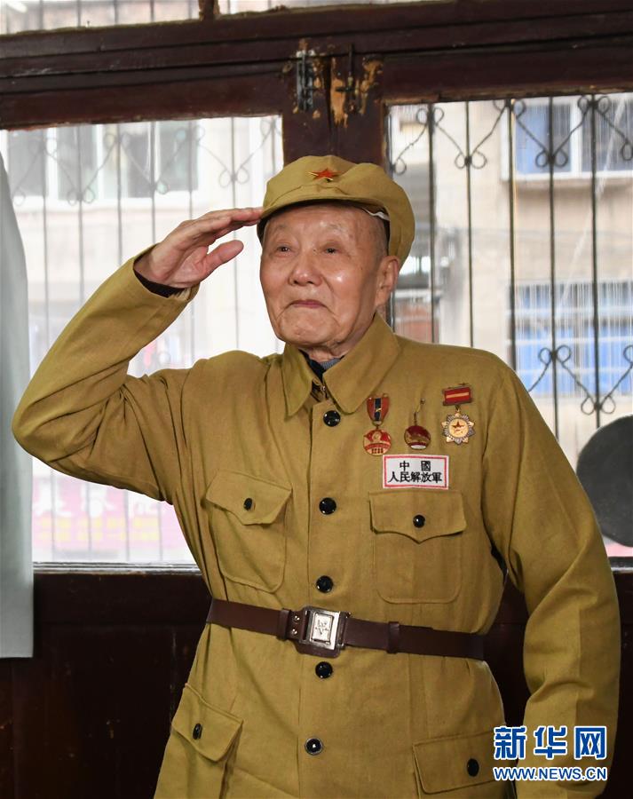（壯麗70年·奮斗新時代——共和國榮光）（1）張富清：緊跟黨走，做黨的好戰士