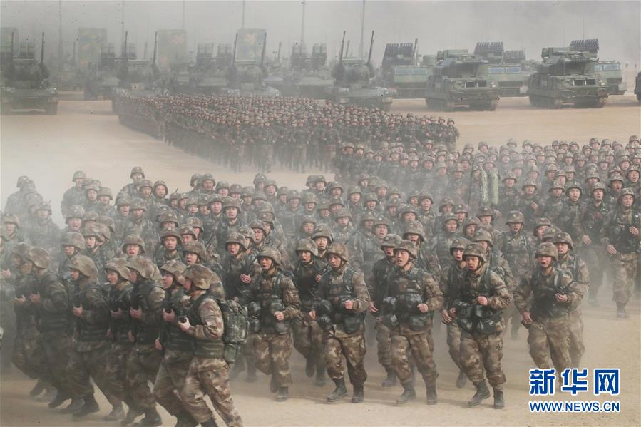 （新華全媒頭條·圖文互動）（4）沿著中國特色強(qiáng)軍之路闊步前進(jìn)——黨中央、中央軍委領(lǐng)導(dǎo)推進(jìn)國防和軍隊(duì)建設(shè)70年紀(jì)實(shí)