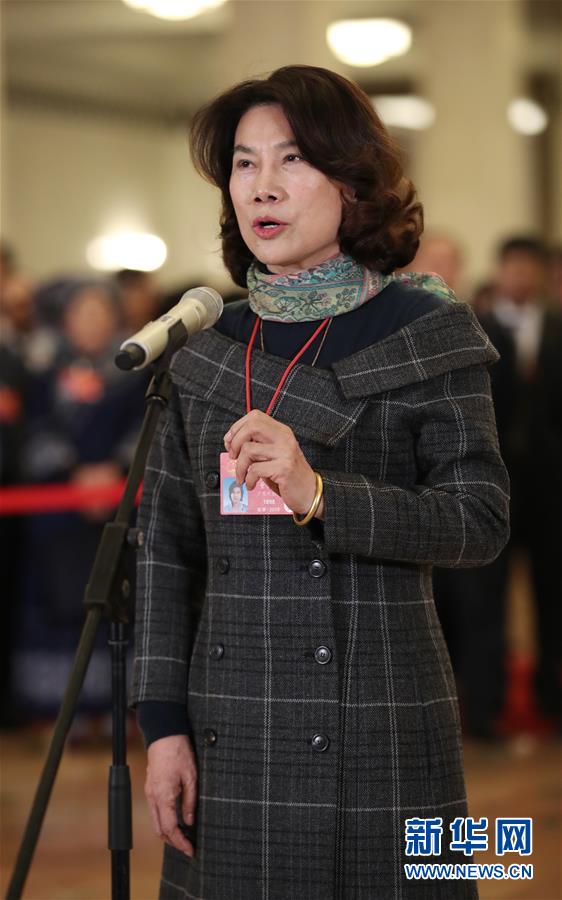 （兩會(huì)·面對面）（8）全國人大代表接受采訪