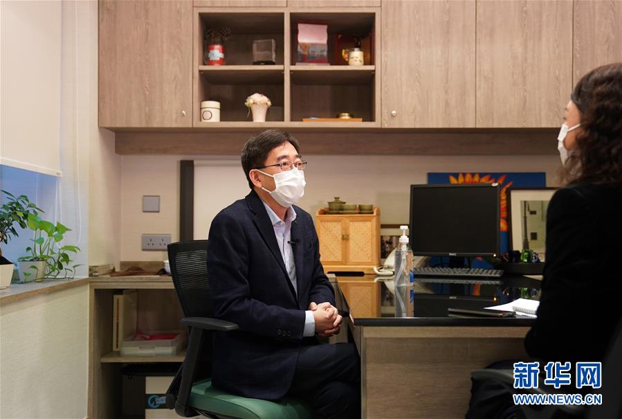 （香港故事·圖文互動）（1）從“非典”到新冠，一位香港醫生親歷的兩次抗疫