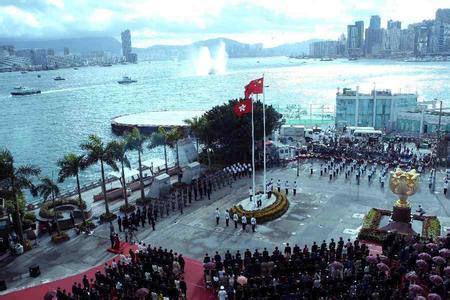 今年7月1日香港將迎來回歸祖國20周年，這是一件大事、盛事