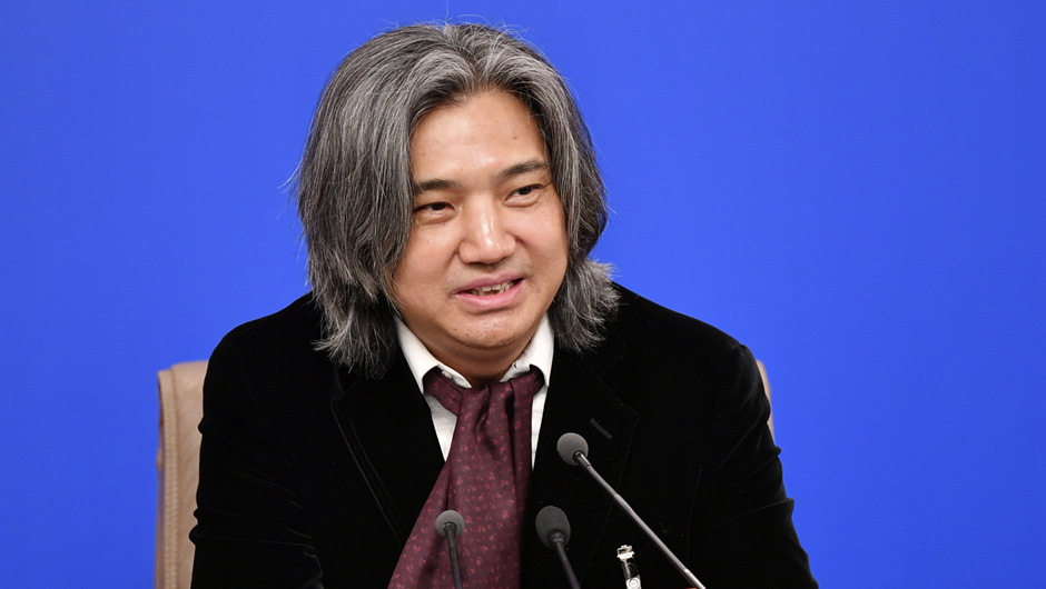 全國政協(xié)常委、文化文史和學(xué)習(xí)委員會委員，中國美術(shù)館館長，中國美術(shù)家協(xié)會副主席 吳為山