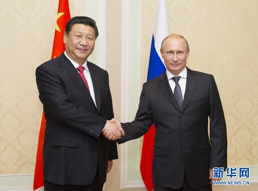 9月11日，中國國家主席習(xí)近平在塔吉克斯坦首都杜尚別會見俄羅斯總統(tǒng)普京。 新華社記者 黃敬文 攝 